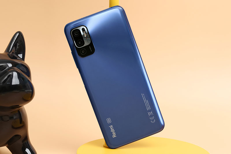 Xiaomi Redmi Note 10 c&oacute; thiết kế với khung viền kim loại