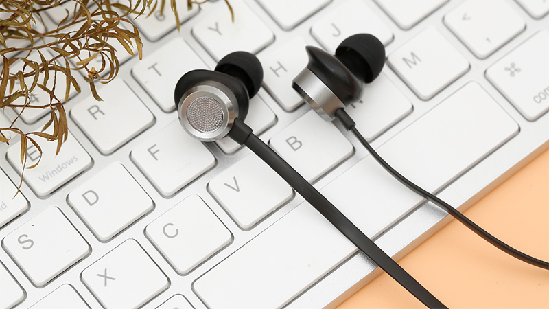 Tai nghe Bluetooth Rapoo S150 có trang bị nam châm để hút, tránh rơi