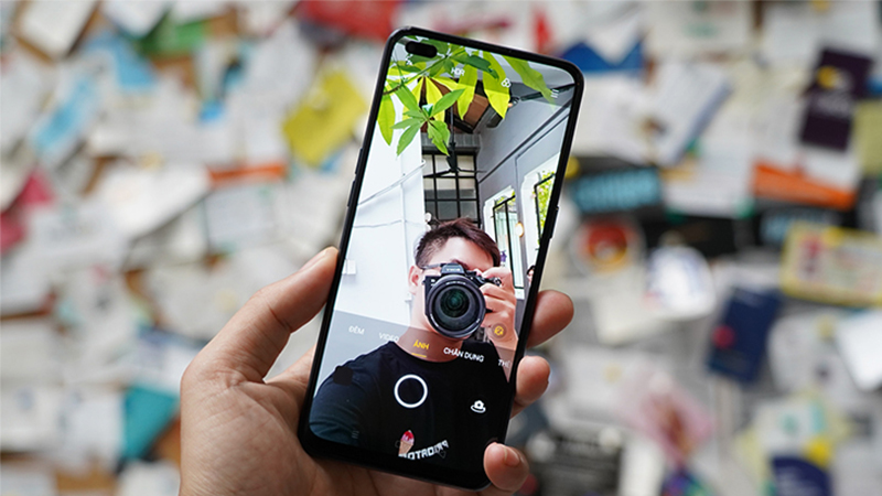 Cụm camera selfie tích hợp AI