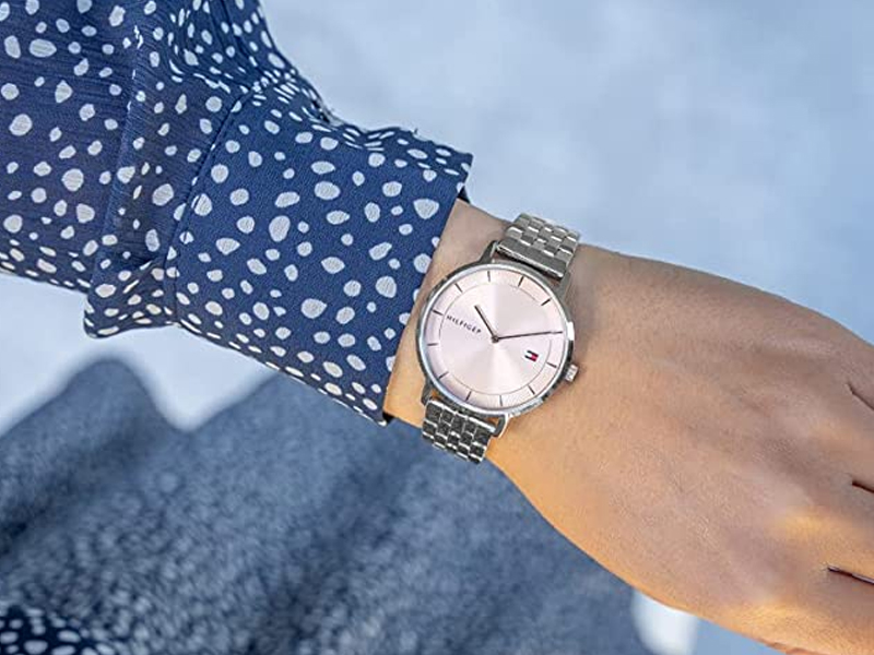 Đồng hồ Nữ Tommy Hilfiger 1782283 tr&ecirc;n tay