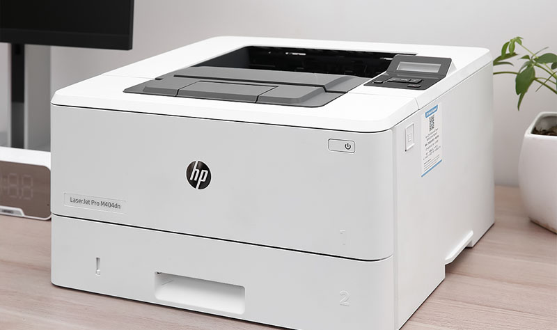 Máy in Laser trắng đen HP LaserJet Pro M404dn sở hữu kích thước nhỏ gọn