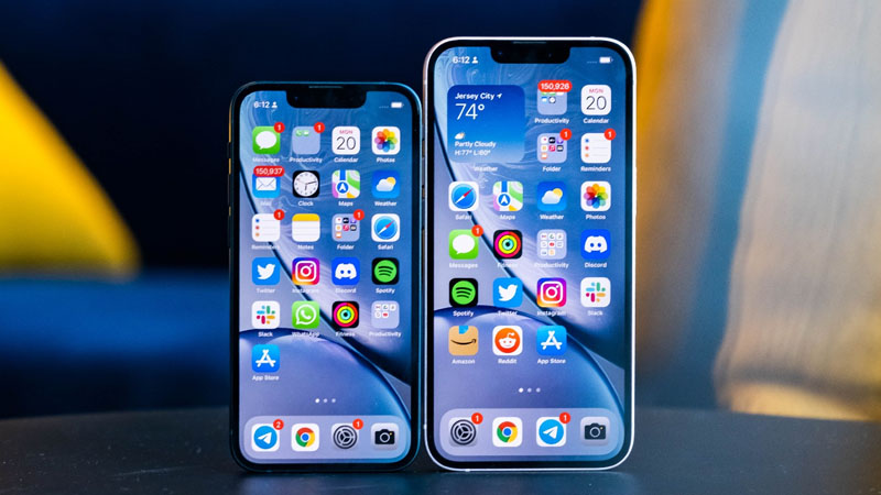 So sánh iPhone mới và các phiên bản trước đó để thấy sự tiến bộ đáng kinh ngạc. Trải nghiệm màn hình kích thước lớn hơn, hiệu năng tốt hơn và các tính năng mới đầy thú vị mà iPhone 13 mang lại.