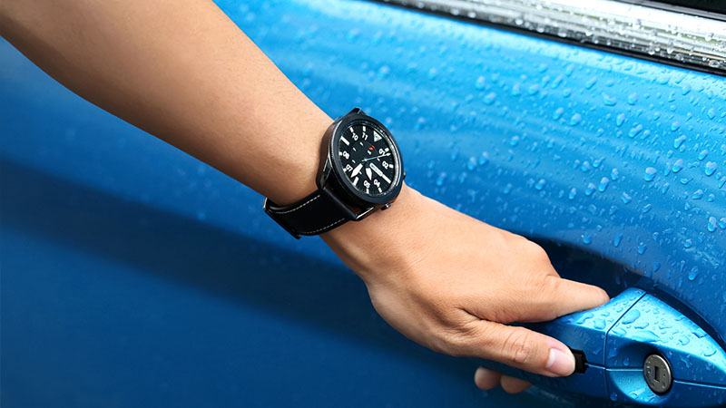 Samsung Galaxy Watch 3 45mm c&oacute; thiết kế cổ điển, thanh lịch