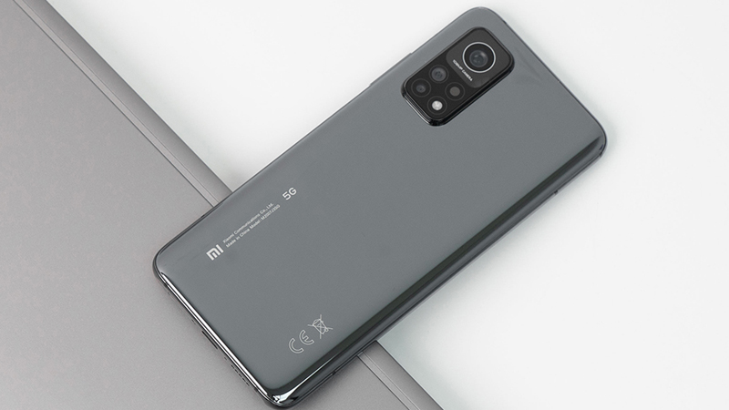 Xiaomi 10T Pro thuộc ph&acirc;n kh&uacute;c trung cao cấp