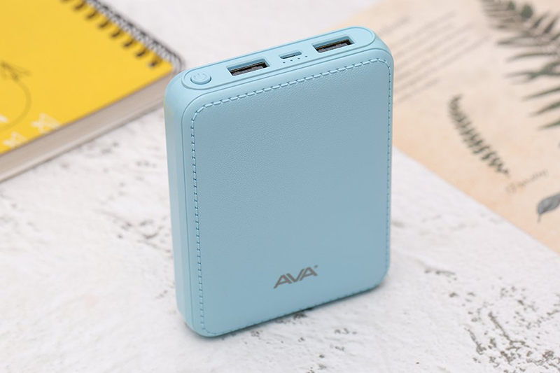 Pin sạc dự phòng AVA DS003-WB có kiểu dáng đơn giản và màu xanh thanh lịch