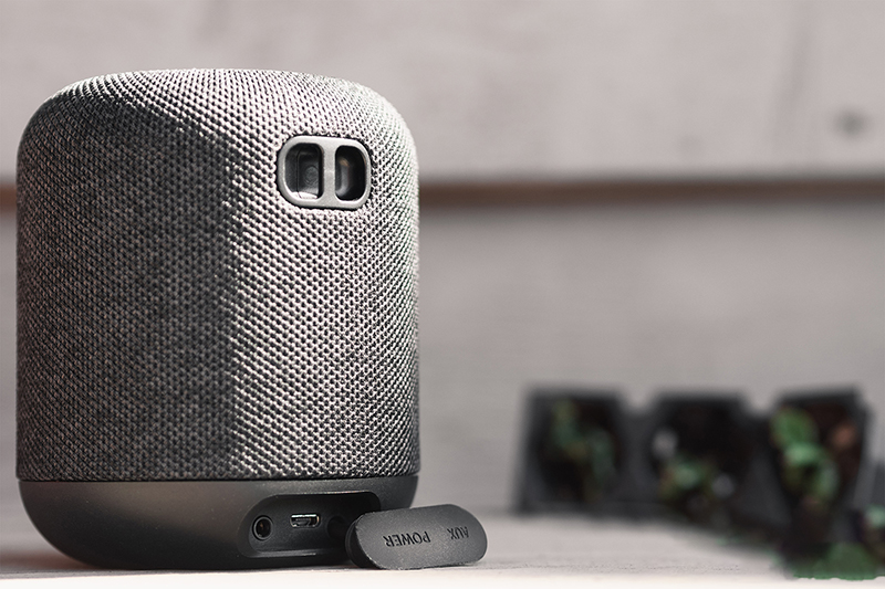 Loa Bluetooth Anker Soundcore Motion sở hữu gam màu đen đẹp mắt