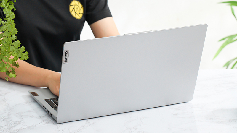 Trải nghiệm thực tế chiếc laptop Lenovo IdeaPad Slim 5 15ITL05 i5