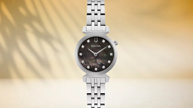 Đồng hồ Nữ Bulova 96P221 khá nhỏ gọn