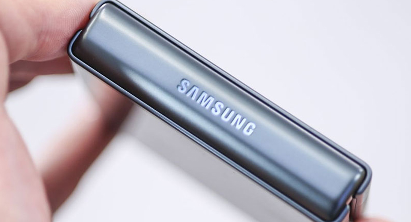 Điện thoại Samsung kháng nước c&oacute; gi&aacute; th&agrave;nh cao