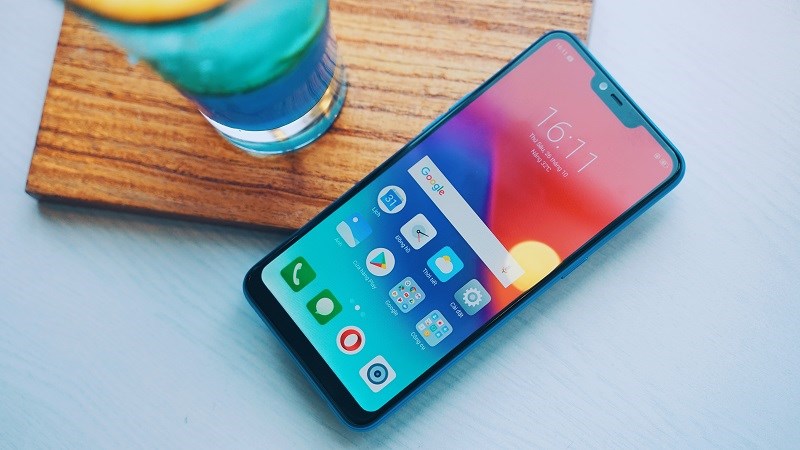Nhận biết điện thoại Realme chính hãng qua giá cả