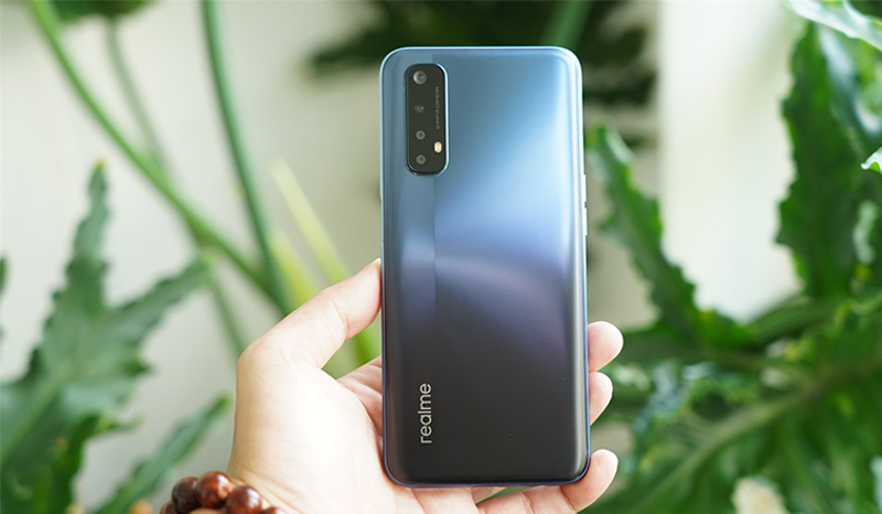 Điện thoại Realme 7 là một sự lựa chọn tốt với mức giá vừa phải