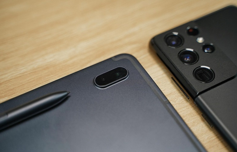 Sử dụng các sản phẩm cùng đến từ Samsung sẽ dễ dàng trao đổi file, dễ dàng thao tác hơn