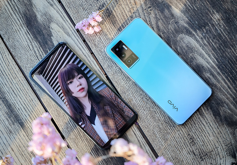 Camera Selfie với độ ph&acirc;n giải cao đem lại nhiều bức ảnh rực rỡ, sắc n&eacute;t