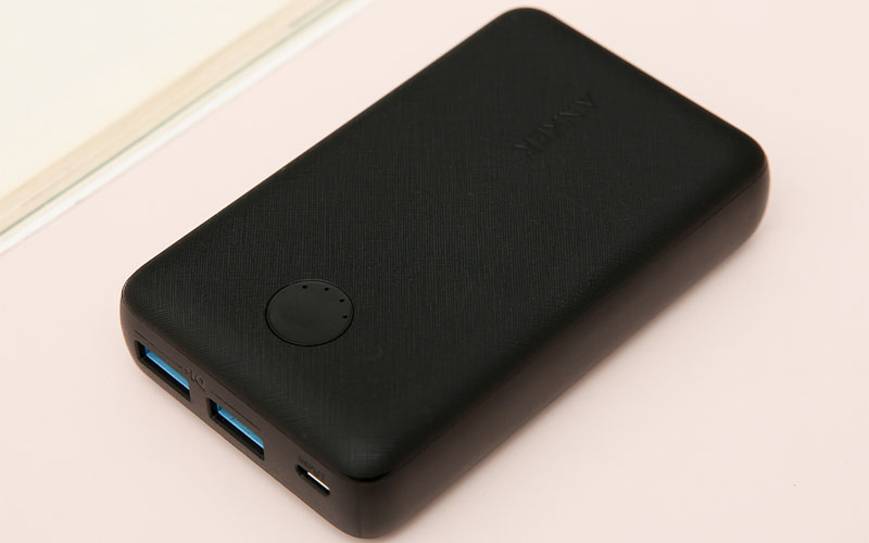 Anker PowerCore Select A1223 vô cùng phù hợp với các bạn yêu thích sự tối giản 