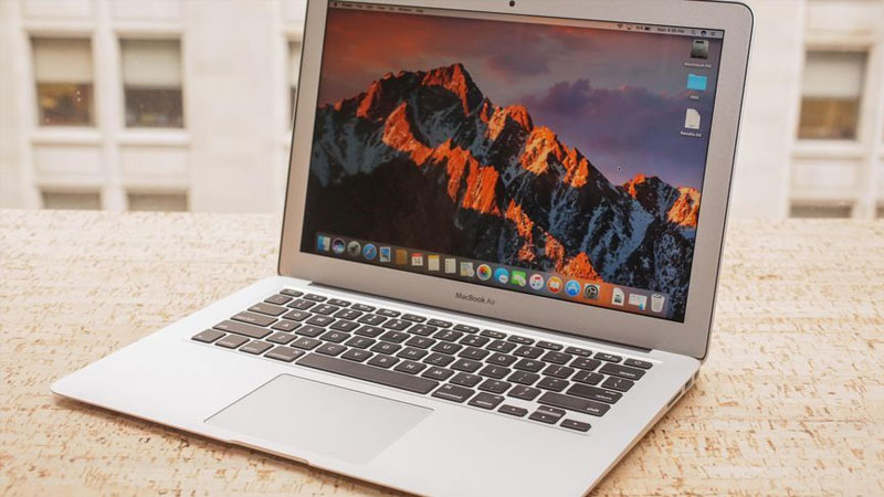MacBook Air sở hữu dung lượng pin vượt trội
