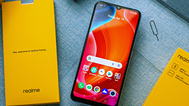 M&agrave;n h&igrave;nh giọt nước của điện thoại