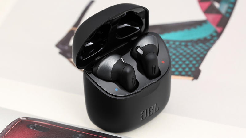 Sản ph&acirc;̉m có t&ocirc;́c đ&ocirc;̣ k&ecirc;́t n&ocirc;́i nhanh, ti&ecirc;́t ki&ecirc;̣m pin, ch&acirc;́t lượng &acirc;m thanh t&ocirc;́t