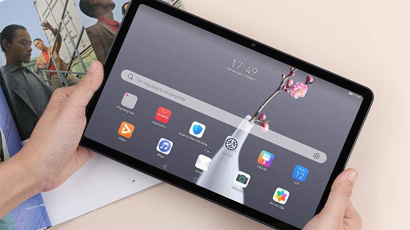 Bạn kh&ocirc;ng n&ecirc;n bỏ qua m&aacute;y t&iacute;nh bảng Huawei v&igrave; thiết kế hiện đại c&ugrave;ng hiệu năng cực mạnh mẽ