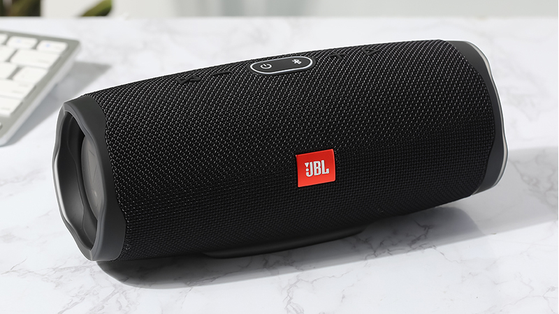 Loa Bluetooth JBL Charge 4 màu đen