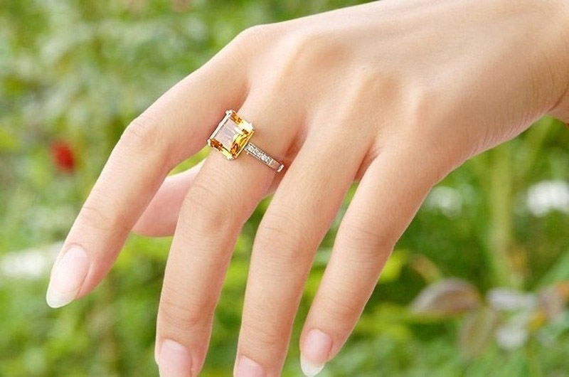 Đeo nhẫn bị xanh tay không ảnh hưởng đến sức khoẻ