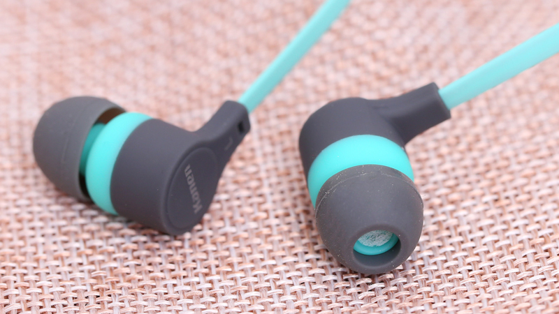 Tai nghe Kanen IP-219 Aqua với thiết kế dây dạng dẹt