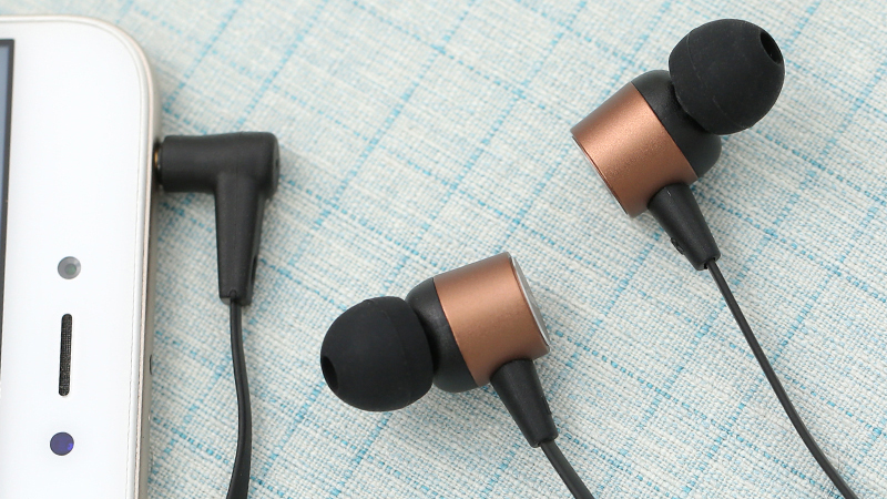 Kiểu d&aacute;ng năng động, th&iacute;ch hợp cho c&aacute;c bạn học sinh - sinh vi&ecirc;n