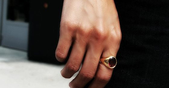 Top 15 mẫu nhẫn vàng đeo ngón trỏ nam đẹp chất thời trang nhất 2021