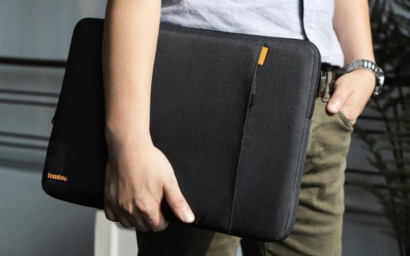 Túi chống sốc giúp bảo vệ laptop khi di chuyển
