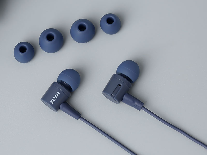  Mozard DS510-WB có dây dài lên tới 1.2 m vô cùng tiện lợi khi sử dụng