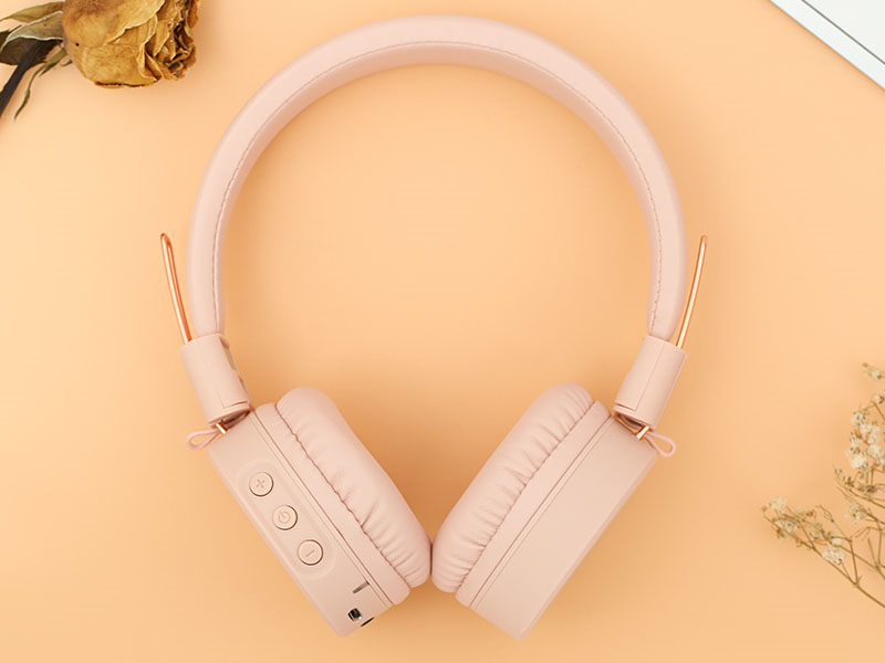 Mozard K8 có thể kéo giãn 3.7 cm để điều chỉnh vừa vặn hơn khi sử dụng