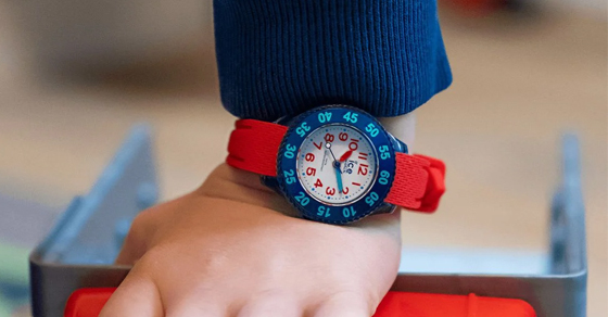 Top 10 mẫu đồng hồ màu đỏ bắt mắt cho trẻ em đáng mua nhất 2021