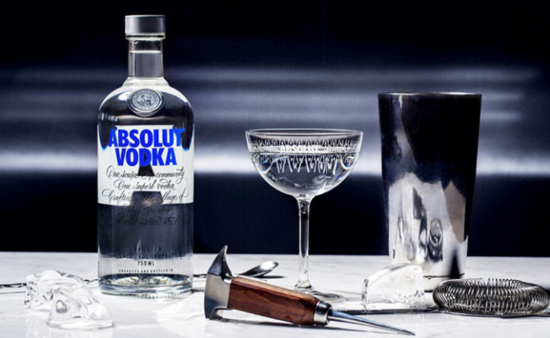 Làm sáng trang sức bạc bằng rượu Vodka