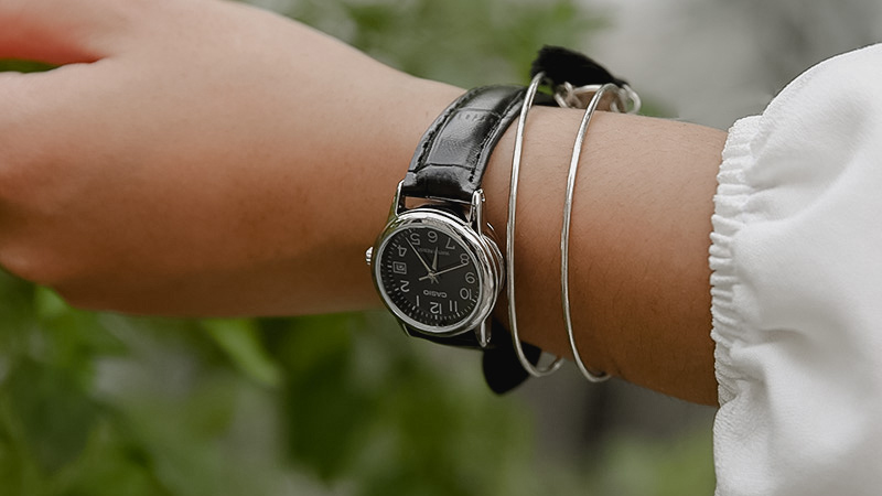 Đồng hồ đ&ocirc;i Casio LTP-V002L-1BUDF/MTP-V002L-1BUDF sang trọng, bền bỉ