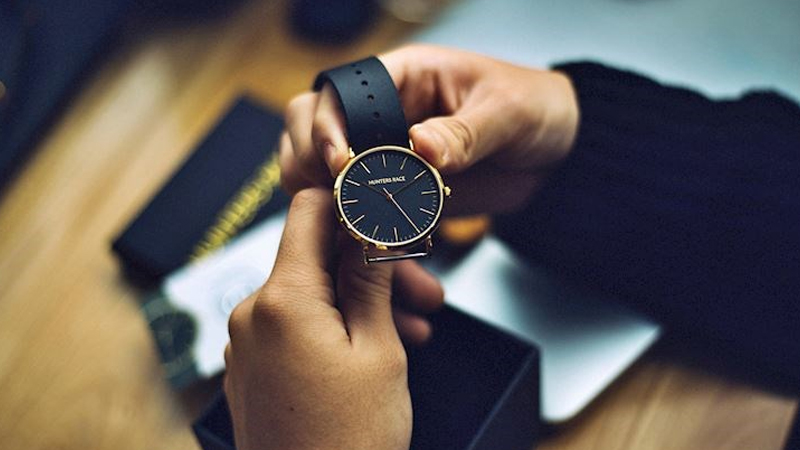 Chức năng ở mức cơ bản như xem giờ là ổn