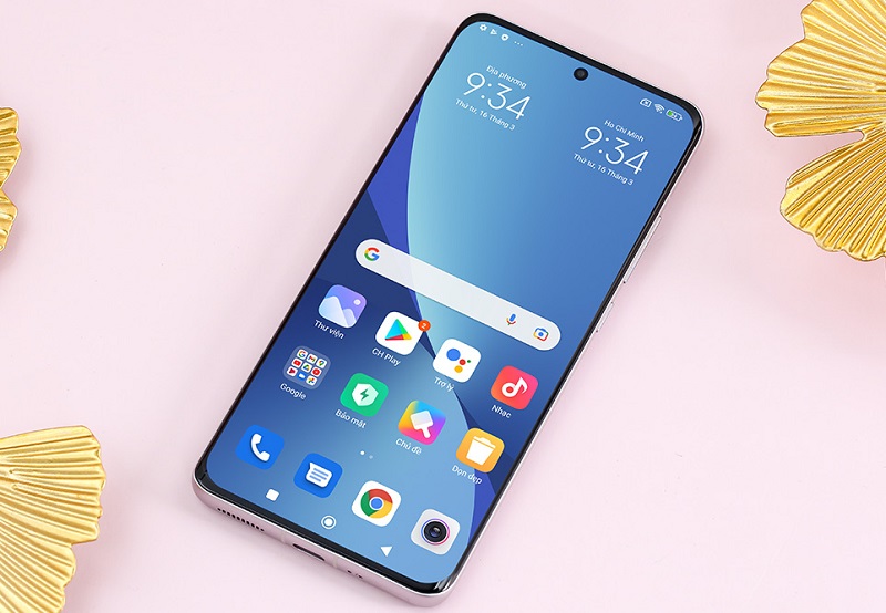 Điện thoại Xiaomi 12 c&oacute; m&agrave;n h&igrave;nh si&ecirc;u lớn