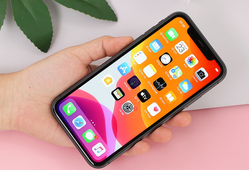 iPhone 11 c&oacute; cấu h&igrave;nh mạnh mẽ