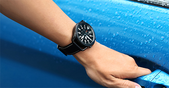 Top 8 mẫu đồng hồ thông minh dây da đáng sở hữu tại Thế Giới Di Động