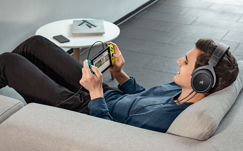 Tai nghe Corsair c&oacute; khả năng kết nối đa thiết bị 