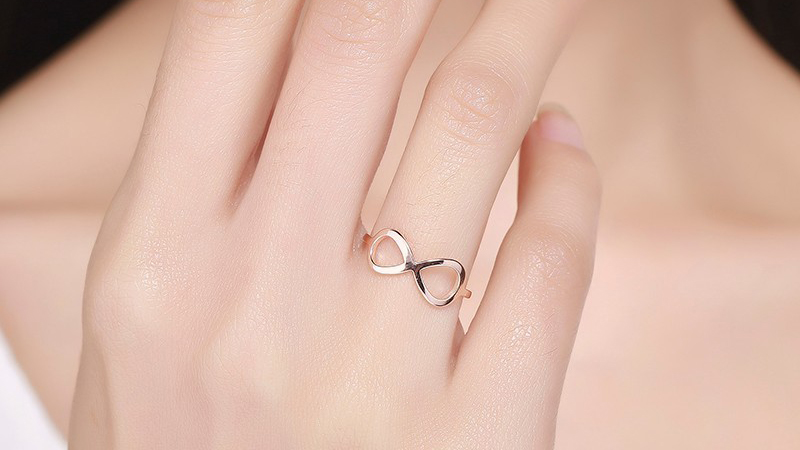 Chọn nhẫn cho phong cách năng động, trẻ trung