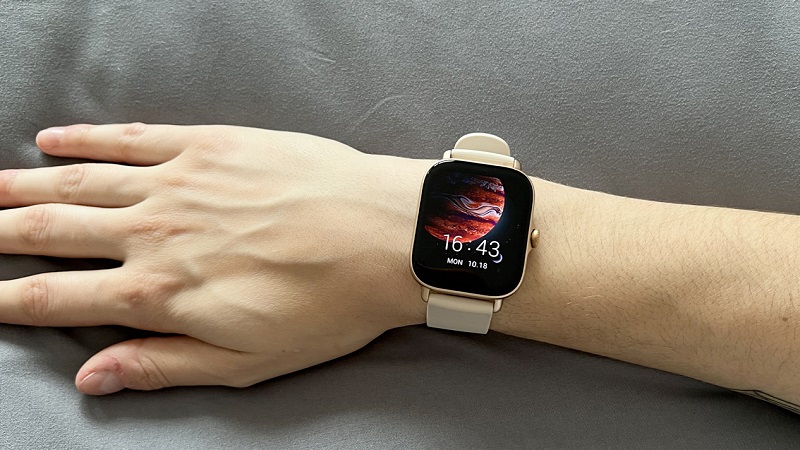 Đồng hồ Amazfit GTS 3 được trang bị vi&ecirc;n pin 250 mAh