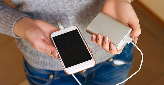 Chọn sạc dự phòng cho người đi làm: Nên chọn hãng nào chất lượng?