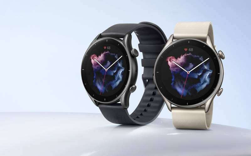 Amazfit GTR 3 có 2 phiên bản màu đen và xám