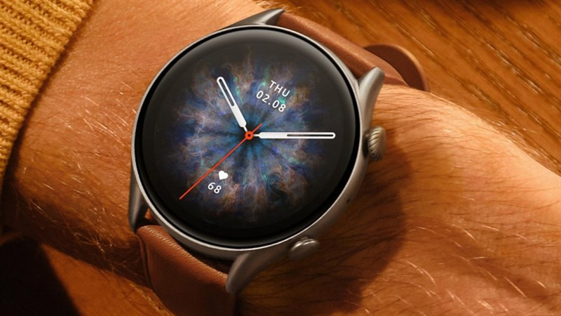 Đồng hồ thông minh Amazfit GTR 3 PRO được trang bị tấm nền AMOLED