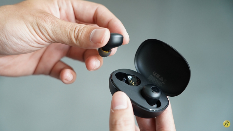 Tai nghe bluetooth Realme được bán tại Thế Giới Di Động với giá 1.290.000 VNĐ