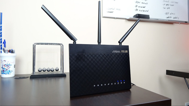 Router là một thiết bị để chia sẻ Internet tới nhiều các thiết bị khác