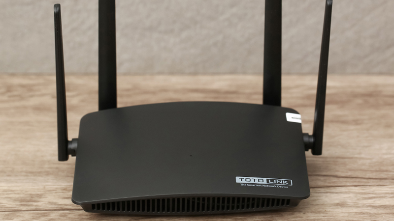Router Wifi Chuẩn AC1200 Totolink A720R màu đen