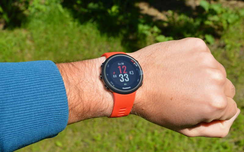 Forerunner 45 c&oacute; kiểu d&aacute;ng thể thao, năng động