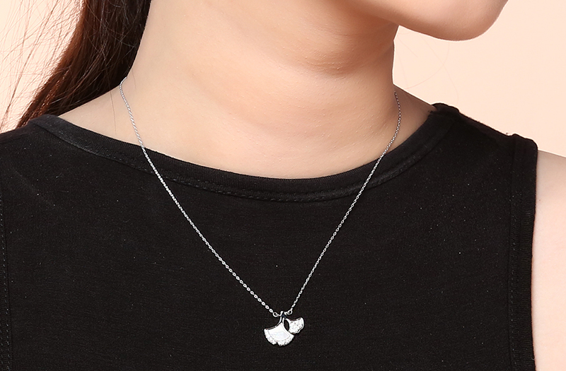  Thiết kế dây chuỗi tinh tế, nhẹ nhàng