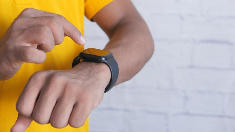 Một chiếc đồng hồ th&ocirc;ng minh tối ưu sẽ chỉ cần sạc sau 2 - 3 ng&agrave;y sử dụng