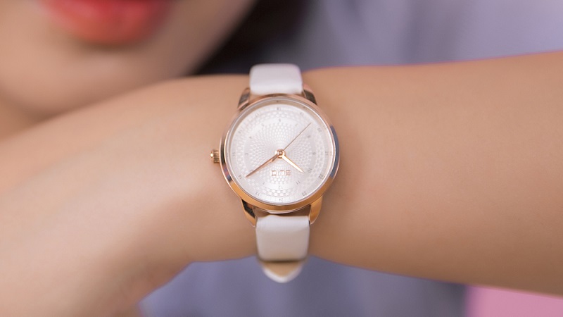 Đồng hồ nữ Elio EL038-01 với thiết kế mang đầy năng lượng và ngọt ngào, nữ tính